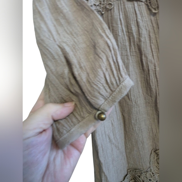 Entro Vintage Taupe Lace Dress Size Medium - Picture 3 of 7